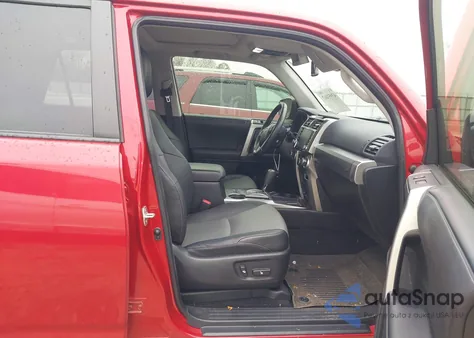 2022 Toyota 4Runner Sr5 Premium z USA, uszkodzony, nr VIN JTEFU5JR2N5271382